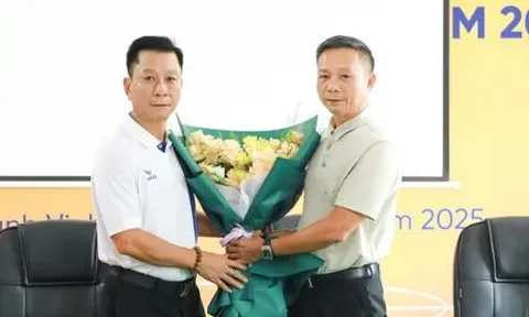 HLV Văn Sỹ Sơn hứa sẽ vực dậy Sông Lam Nghệ An