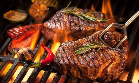Ướp thịt bò BBQ chỉ bỏ mắm là dại: Thả thêm loại nước đặc biệt này vào, thịt mềm tan, ngon cực phẩm