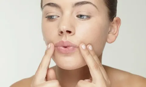 5 cách tự nhiên giúp giảm nếp nhăn khi cười, lấy lại làn da tươi trẻ