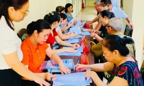 Đóng BHXH đủ 24 năm, lương hưu hàng tháng thực nhận bao nhiêu? Cập nhật mức hưởng 2025 mới nhất