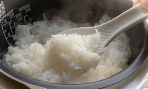 Nấu cơm thêm 2 thứ này, thơm ngon bất ngờ, nhiều người chưa biết