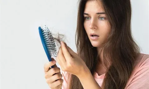 5 thói quen phổ biến bạn nên dừng ngay nếu muốn giữ cho mái tóc luôn khỏe đẹp