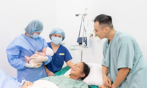 H'Hen Niê lên tiếng sau khi bị mỉa mai tư thế sinh con