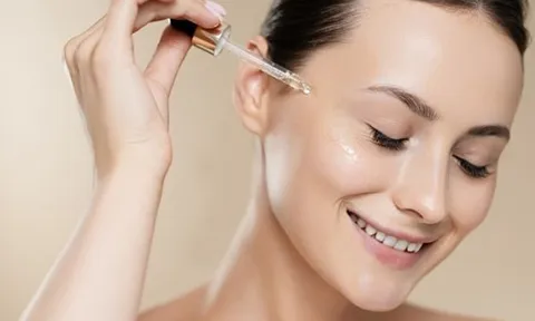 Náng có thê rcải thiện dấu vết tuổi tác, thâm nám nếu biết những điều cơ bản này