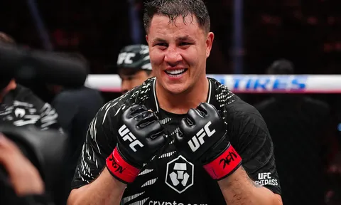 Jhonata Diniz: Thắng trận UFC Rio là nhảy dù, coi thể thao mạo hiểm như 'liệu pháp tinh thần'