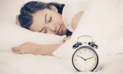 Nghiên cứu chỉ ra rằng, đi ngủ vào thời điểm này mỗi ngày có nguy cơ mắc bệnh tim mạch thấp nhất