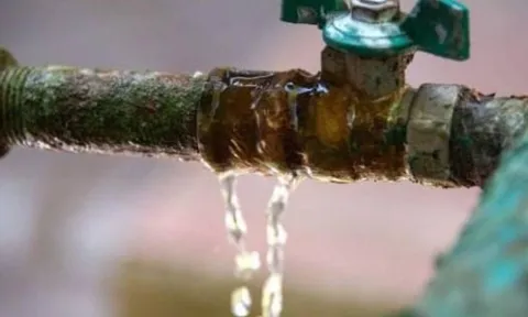 Người xưa dặn: “Nhà có 3 điều rò rỉ này, tài lộc đội nón ra đi, gia chủ khó giữ phú quý lâu dài”