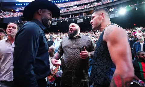 Alex Pereira tự tin hẹn đấu Jon Jones: 'Thời gian không chờ đợi ai'