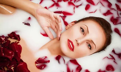 Tất tần tật những điều cần biết về việc tắm bằng sữa tươi không đường