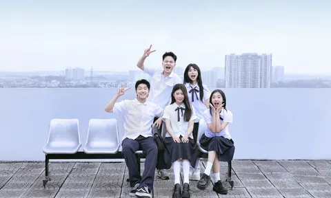 PiaLinh “lột xác” với bản Pop Rock thanh xuân học đường - “Chúc Phúc”