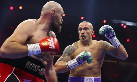Frank Warren tiết lộ: Tyson Fury ám ảnh bởi Usyk, gạt phăng Anthony Joshua