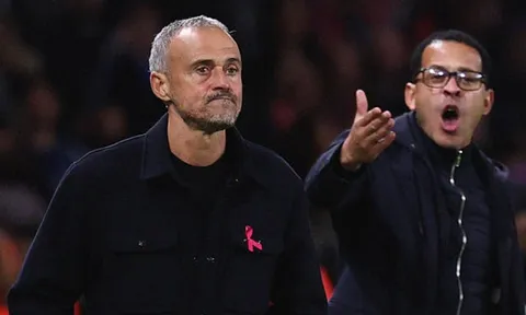 Khi Enrique phải "liệu cơm gắp mắm" tại PSG
