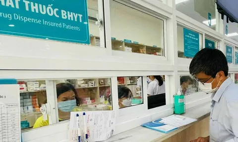 BHXH Việt Nam chính thức lên tiếng về khoản thu 50.000 đồng khi đổi nơi khám chữa bệnh BHYT ban đầu