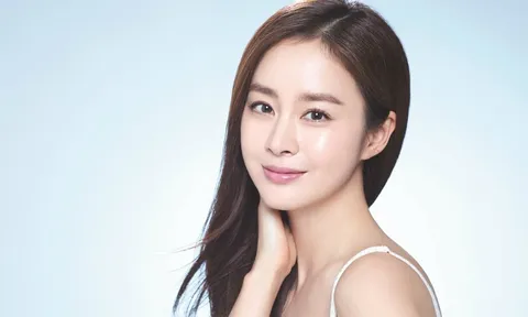 Học lỏm 10 bước skincare chuẩn gái Hàn