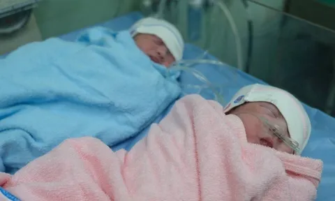 Đề xuất thay lương tối thiểu bằng lương đủ nuôi 2 con: Cụ thể ra sao, tác động thế nào?