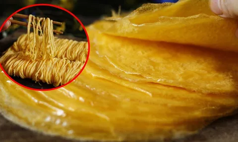 Mẹo tráng trứng vàng ươm, mỏng mịn như lụa