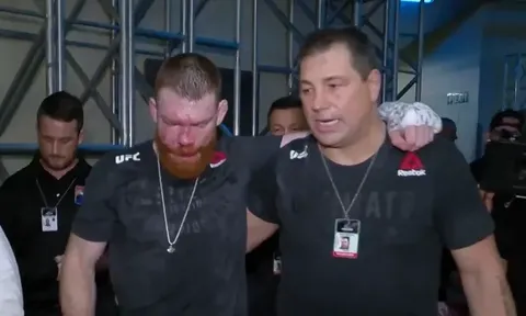 Paul Felder nghẹn ngào tưởng nhớ người thầy Duke Roufus: Khoảnh khắc lay động trên sóng UFC