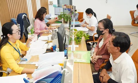 TP.HCM chi hỗ trợ 10,4 triệu đồng/tháng cho cán bộ, công chức: Ai sẽ được hưởng?