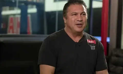 Gót chân Achilles của Ilia Topuria: 'Bậc thầy' Javier Mendez chỉ ra tử huyệt