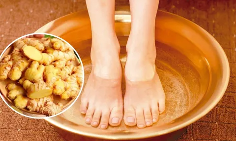 Ngâm chân bằng nước gừng ấm trước khi ngủ có 4 lợi ích tuyệt vời, tốt cho cả nam và nữ