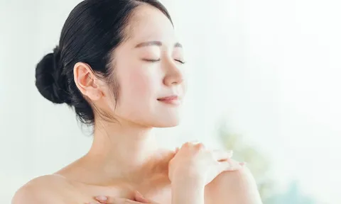 Phương pháp dưỡng da “rẻ bèo” từ màng bọc thực phẩm nhưng hiệu quả bất ngờ