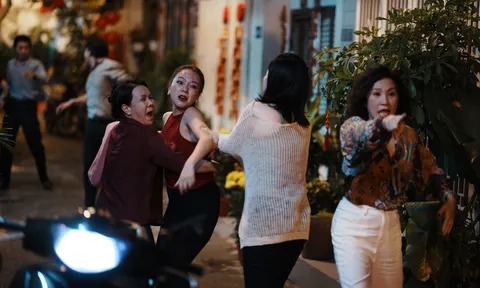Việt Hương nhục nhã khi Băng Di bị “đánh ghen”