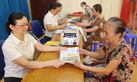 Tin vui: Người dân được hưởng 650.000 đồng/tháng trợ cấp hưu trí xã hội, ai được hưởng?