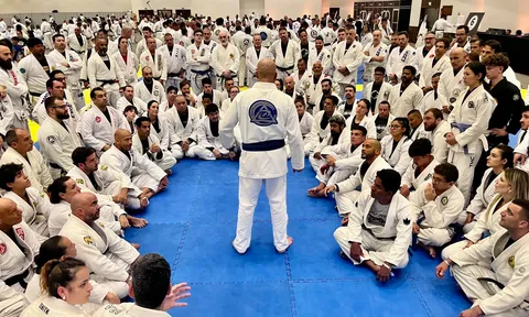 Gia tộc Gracie và 100 năm di sản Jiu-jitsu: 'Đây mới chỉ là sự khởi đầu của vĩnh cửu'