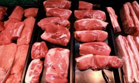 Bác sĩ cảnh báo: 4 loại thịt tuyệt đối tránh nếu không muốn suy thận và nguy cơ tử vong tăng cao