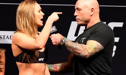 Ronda Rousey 'tấn công' Joe Rogan: 'Anh ta không phải chuyên gia, chỉ là một fan hâm mộ có tiếng nói'