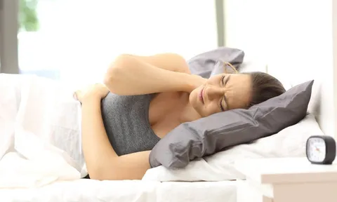 Một thói quen tưởng chừng vô hại khi đi ngủ khiến não thiếu oxy, thậm chí gây tử vong