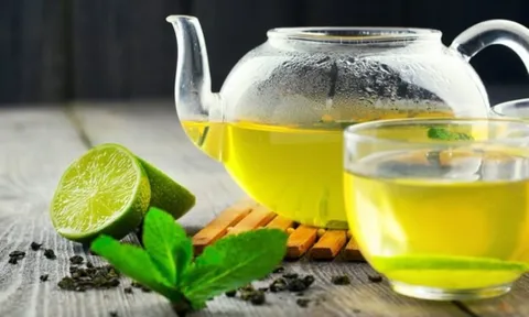 Người bị tiểu đường uống trà xanh và pha thêm chanh sẽ giúp ổn định đường huyết