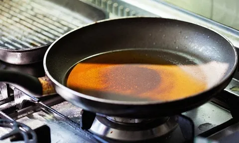 5 loại dầu ăn thường dùng có thể gây bệnh K, số 1 rất nhiều người hay dùng vì tiếc của