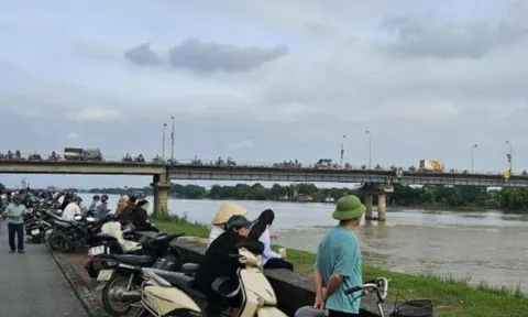 Chú rể nhảy cầu ngày cưới tại Ninh Bình: Trước đó có những dấu hiệu bất thường gì?