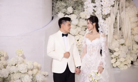 Khách mời bất ngờ với món quà lạ trong đám cưới Hoa hậu Đỗ Thị Hà và thiếu gia nhà giàu