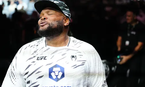 Làn sóng thanh lọc tại UFC: 'Quái thú' được yêu mến Chris Barnett và hàng loạt võ sĩ ra đi