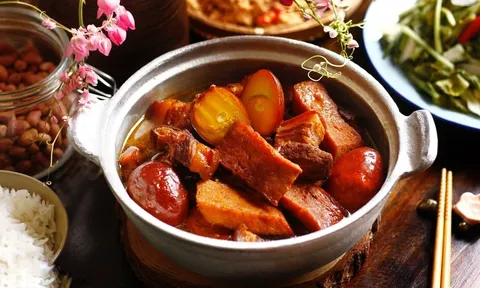 Cách kho thịt mềm nục, lên màu cánh rán nức mũi