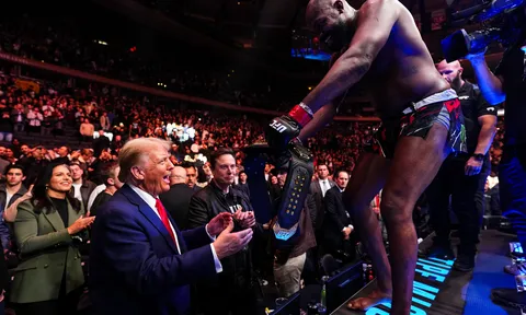 Jon Jones tung video vận động: Lòng yêu nước hay chiêu bài cho trận đấu lịch sử tại Nhà Trắng?