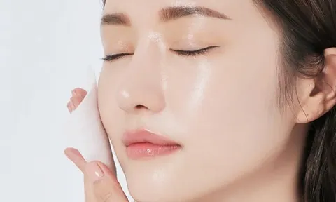 3 hoạt chất được các chuyên gia da liễu khuyên dùng để giúp làm mờ đốm đen