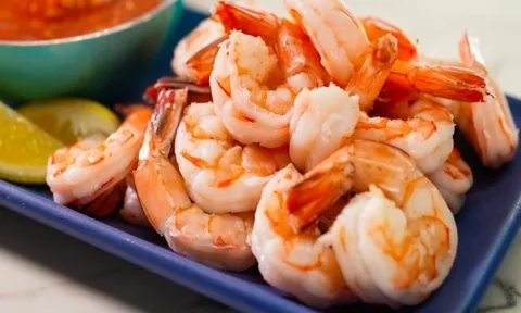 7 sai lầm khi ăn tôm càng ăn càng rút ngắn tuổi thọ: Đặc biệt điều thứ 3
