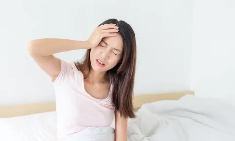 Đặc biệt lưu ý, 4 cơn đau lạ này vào mỗi sáng, cảnh báo có khối u trong cơ thể