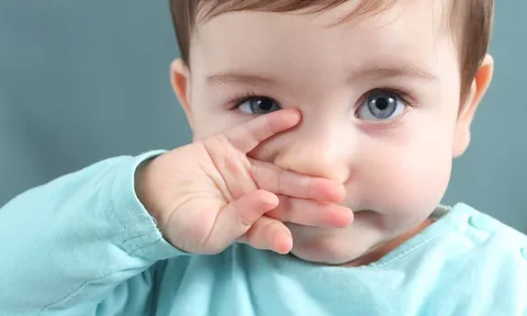 6 mẹo giảm nghẹt mũi cho trẻ tại nhà an toàn và hiệu quả