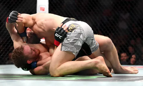 Góc đài và bi kịch của nhà vô địch: Matt Brown chỉ trích cay đắng đội của Jack Della Maddalena