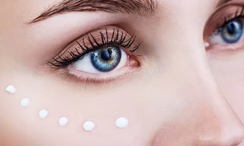 Những sai lầm khi dùng kem dưỡng da vùng mắt