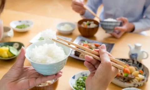 Tuân thủ 3 điều trước khi đi ngủ, khi thức dậy và sau bữa ăn để cải thiện sức khỏe và tuổi thọ