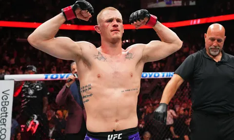 Ian Garry 'dằn mặt' Makhachev: Đấu với tôi, đừng chọn kẻ hết thời không còn đầu gối như Usman