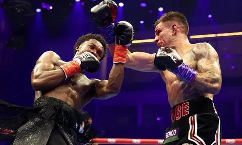 Abdullah Mason đăng quang WBO sau 'cuộc chiến' nảy lửa với Sam Noakes