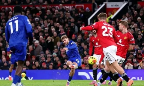 Pickford chơi xuất thần, Man United nhận thất bại thứ 4 ở Ngoại hạng Anh
