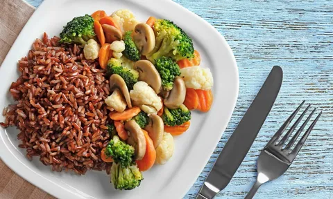 Điều gì xảy ra với cơ thể nếu ăn gạo lứt thay cho gạo trắng?
