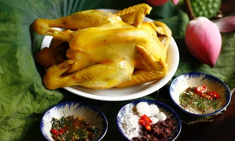 Gà luộc đỏ xương - nứt da chỉ vì thiếu thứ này khi luộc